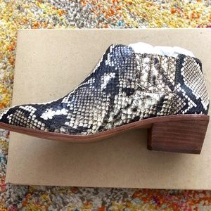 Madewell Low Chelsea Booties Snake Embossed Leather Shoes